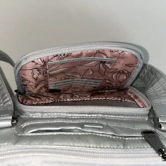 Lug Propeller 2 Overnight Travel Bag Metallic Silver Overnight/Weekender Bag - Picture 9 of 16